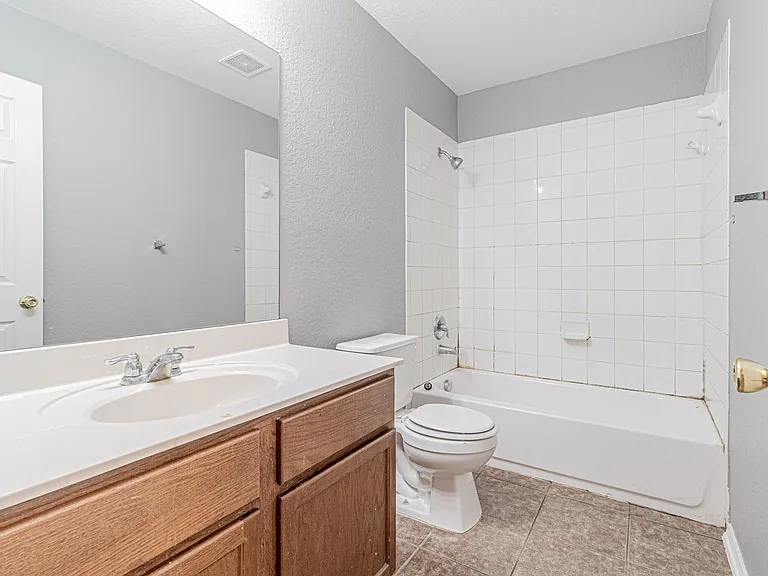 326 Diana Dr — Photo 36