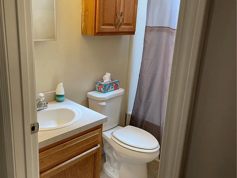 1037 Maplewood Dr — Photo 24