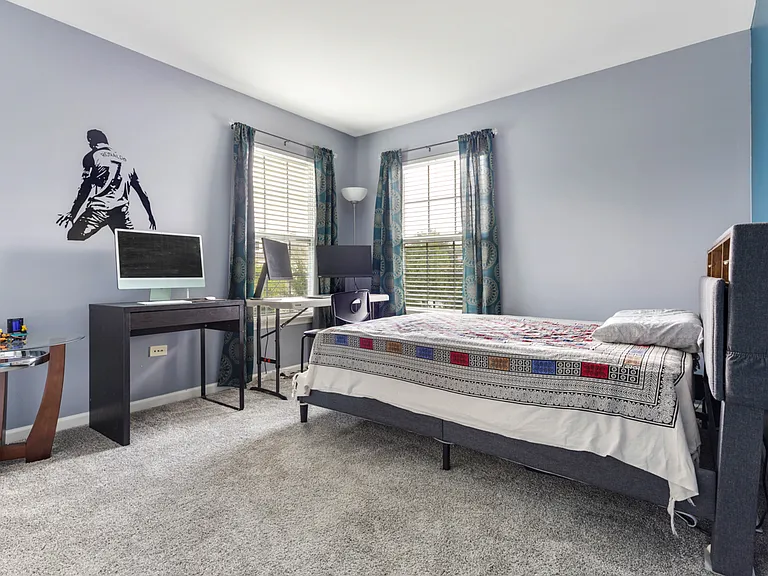 460 Vaughn Cir — Photo 17