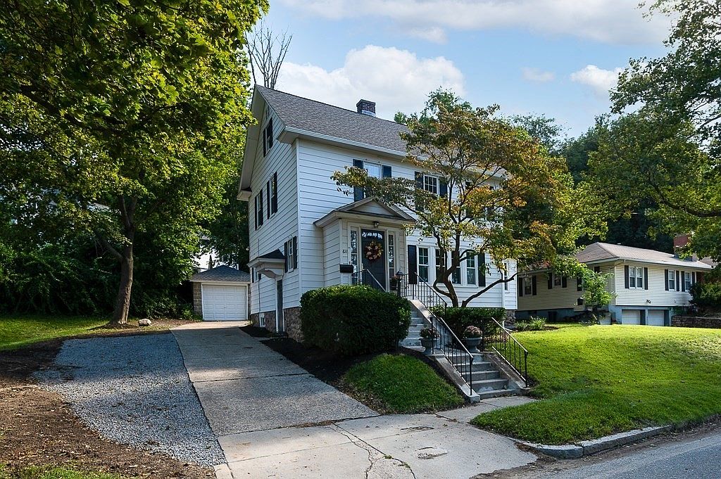 611 Chandler St, Worcester, MA 01602 Zillow