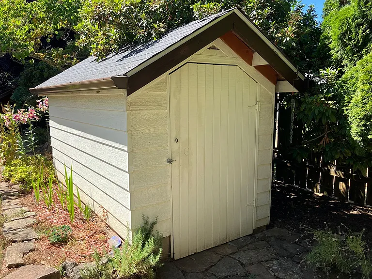 1325 Elser Dr SE — Photo 40