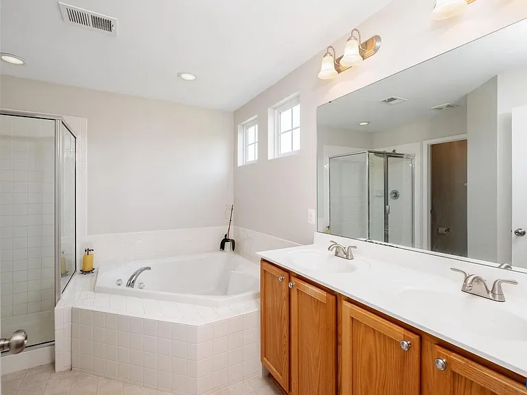 662 Holly Hill Dr — Photo 14