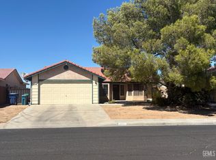 204 Barbara Ave, Ridgecrest, CA 93555