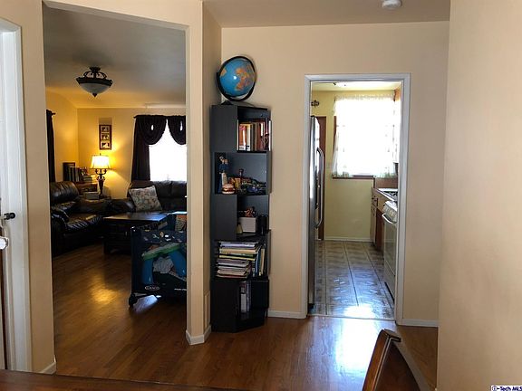 5th image of 10724 Mather Ave