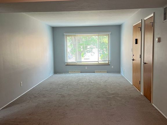 2nd image of 1910 Wooster Rd Unit 3