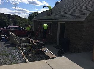 8949 Tomstown Rd, Waynesboro, PA 17268