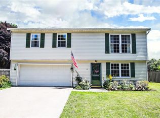 111 Dewey Dr, Girard, PA 16417