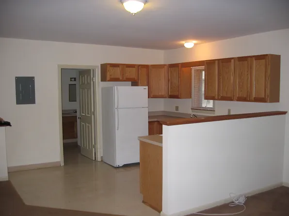 118 S Cherry St, Wallingford, CT 06492