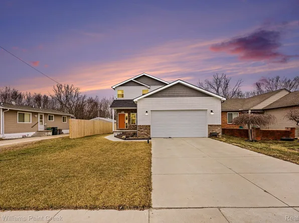 49053 Jefferson Ave, Chesterfield, MI 48047