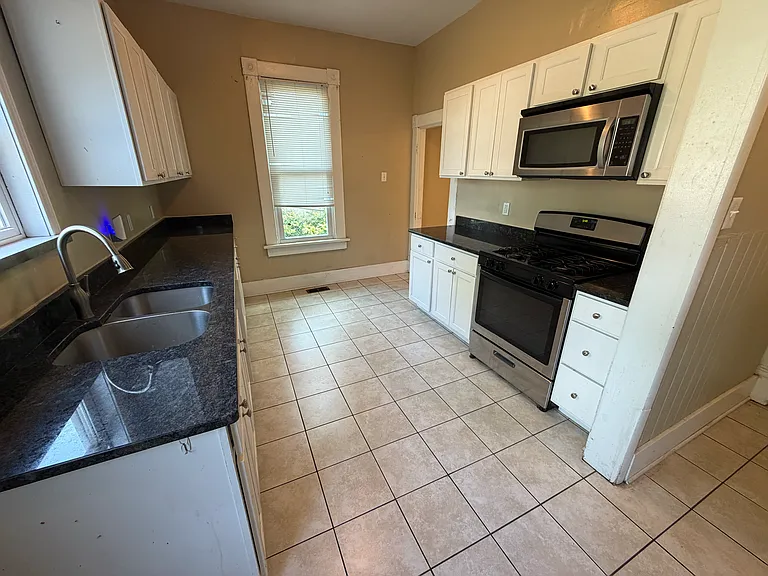 1490 Indianola Ave #1 — Photo 11