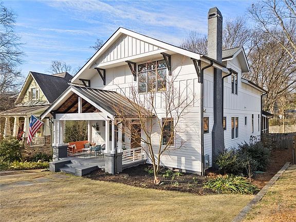 2nd image of 109 Hood Cir