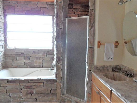 4th image of 11951 Ottawa Ave