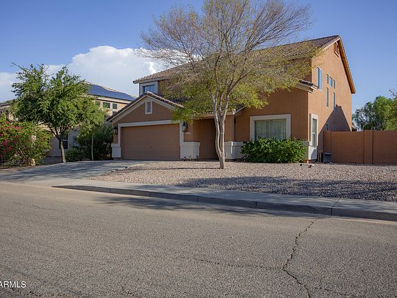 3rd image of 1535 E SILVER REEF Drive