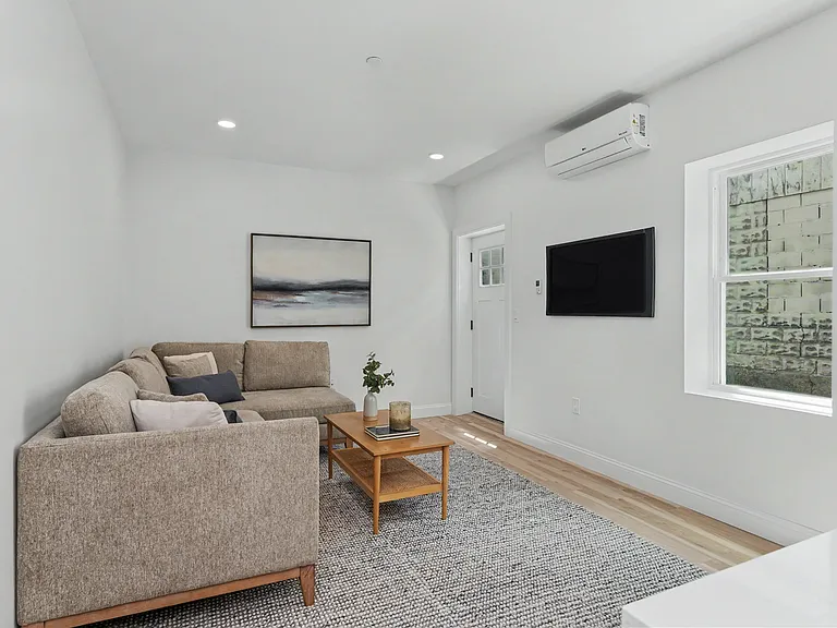 71 Portland St #101 — Photo 7