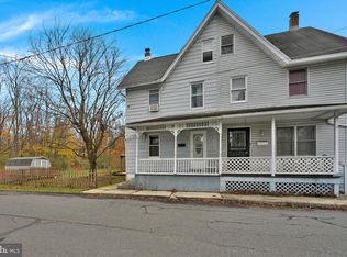 16 Canal St, Pine Grove, PA 17963