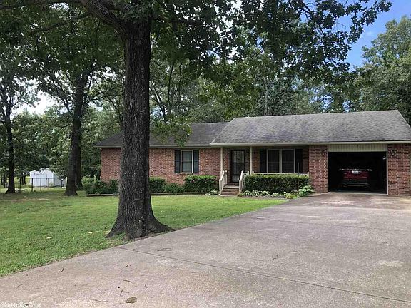 2nd image of 11 Lindsey Cir