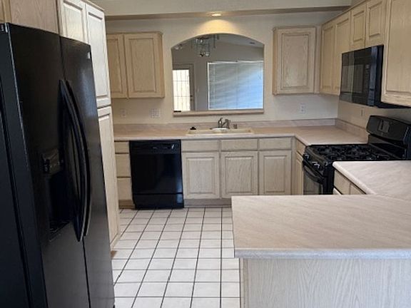 3rd image of 1105 Tony Sanchez Dr SE