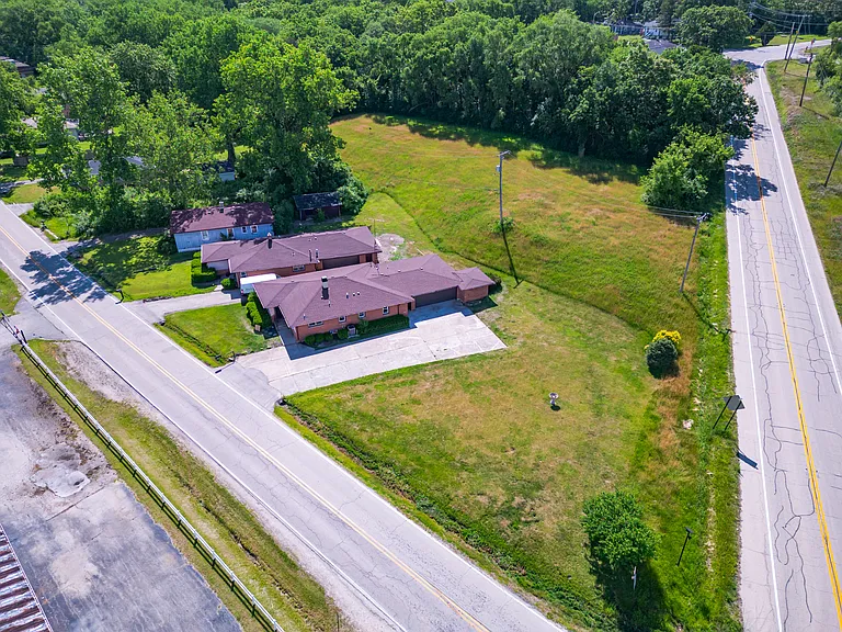 756 Woodruff Ave — Photo 16