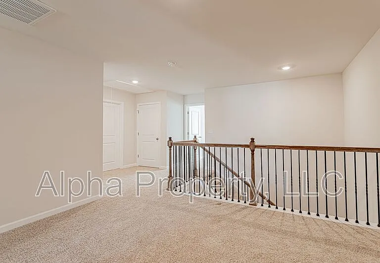 540 Yellow Fox Rd — Photo 31