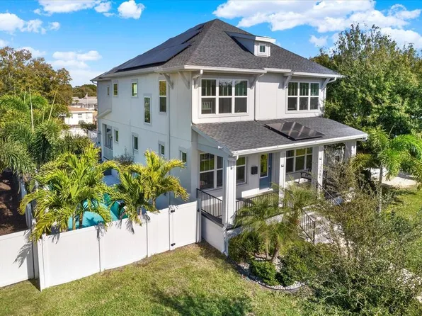 139 42nd Ave NE, Saint Petersburg, FL 33703