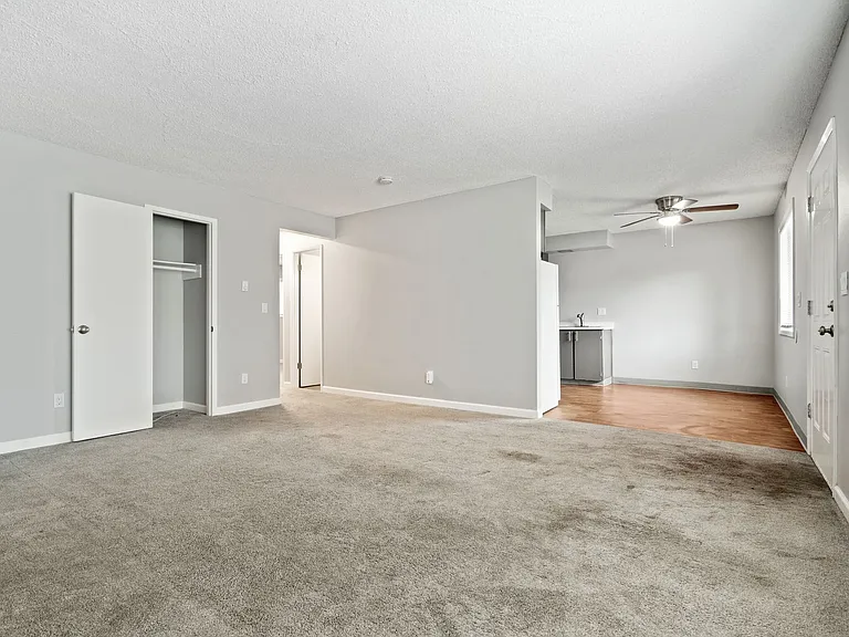 8332 SW 21st Ave — Photo 39