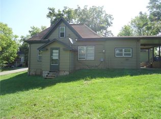 715 Centralia St, Excelsior Springs, MO 64024