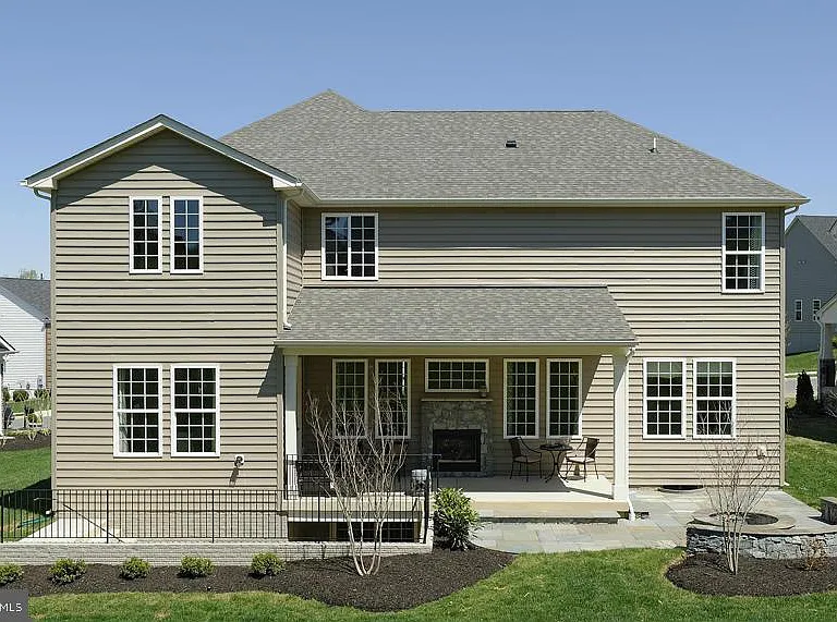 141 Coachman Cir — Photo 49