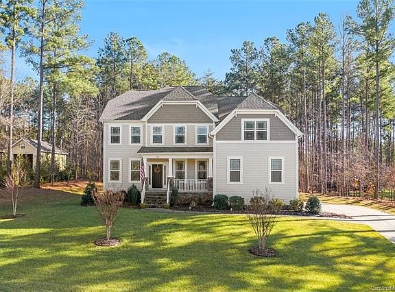 2nd image of 300 Cove Creek Loop