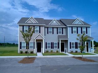 313-2 Burley Dr, Hubert, NC 28539
