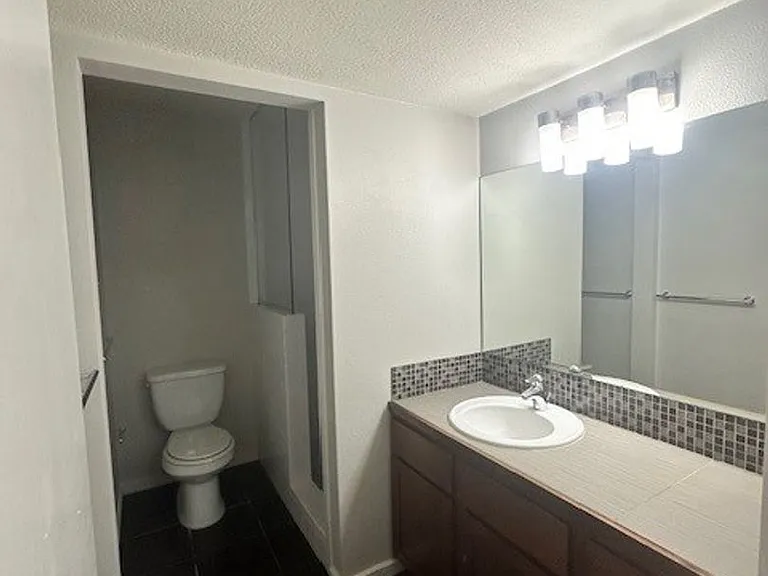 Nob Hill Homes — Photo 18