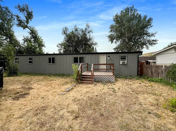 208 1st Ave N, Belt, MT 59412