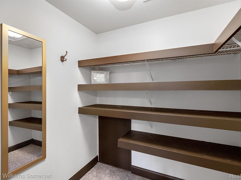52401 Baker Rd, photo 21