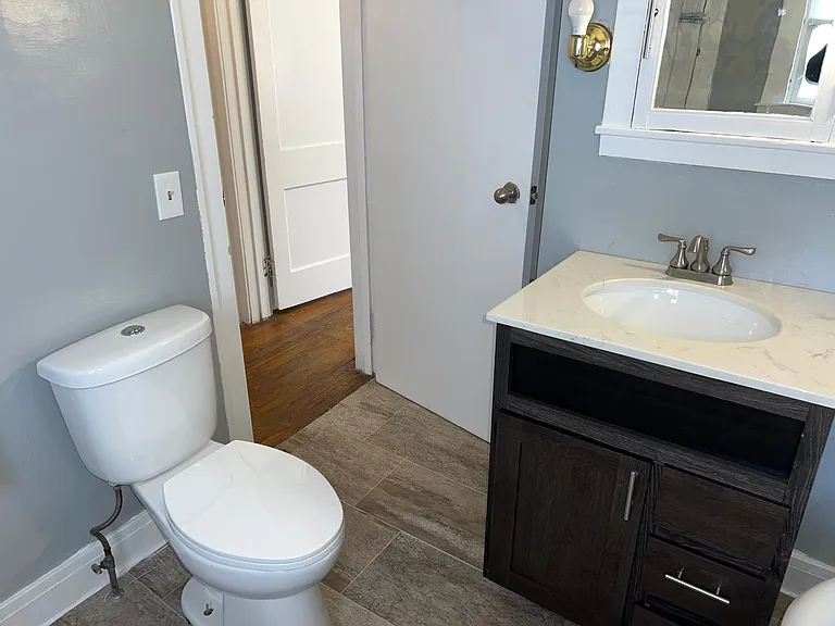 Upstairs - Full Bath