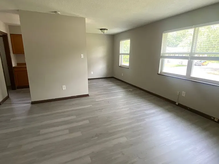 4432 W Bellview Dr — Photo 5