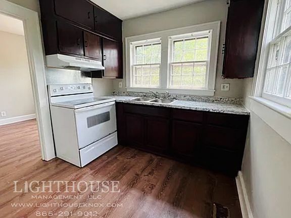 5th image of 2700 Parkview Ave
