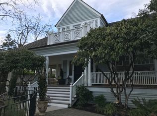 2735 SW Talbot Rd, Portland, OR 97201