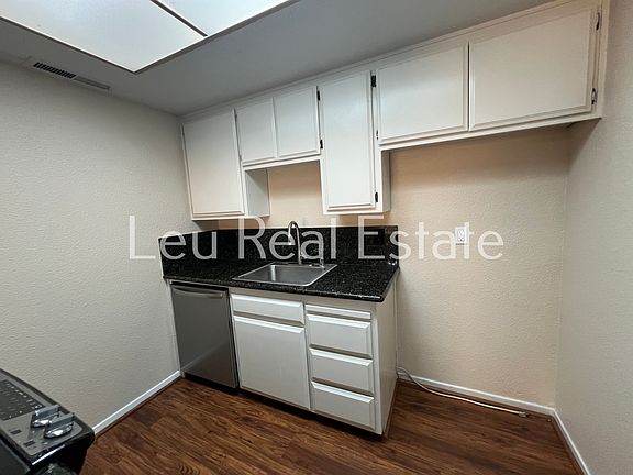 2nd image of 5426 Garfield Ave APT A