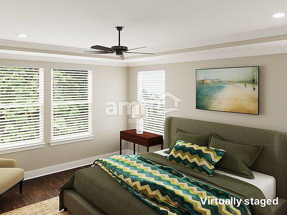 3rd image of 2102 Windsor Park Ave