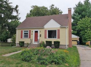 79 Birch St, Warwick, RI 02888