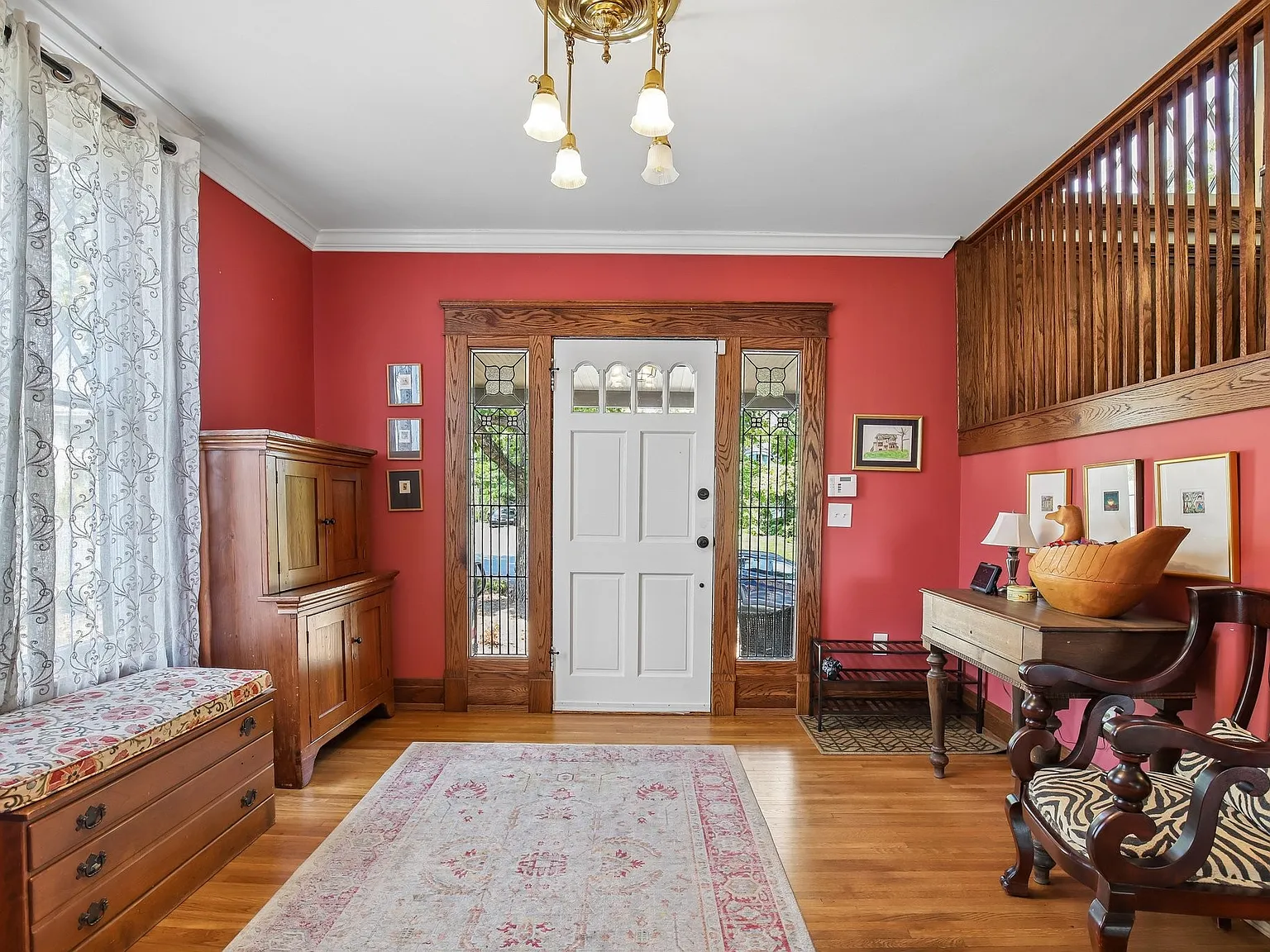 5 bed, 4192 sqft, $7,000 — Photo 4