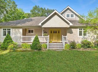 10 Foxboro Rd, East Quogue, NY 11946