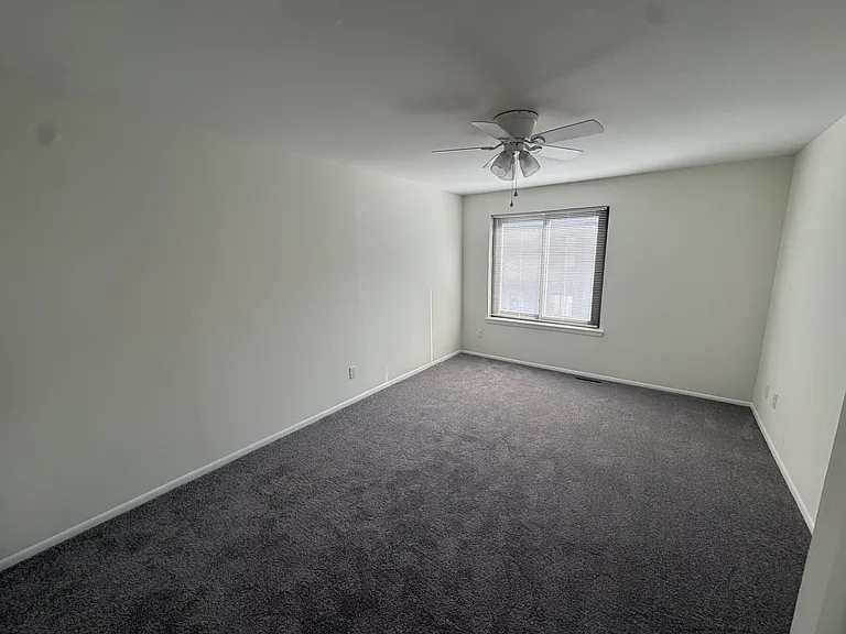 5200 Hilltop Dr #F6 — Photo 9