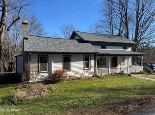 720 Perkins Pond Rd, Beach Lake, PA 18405