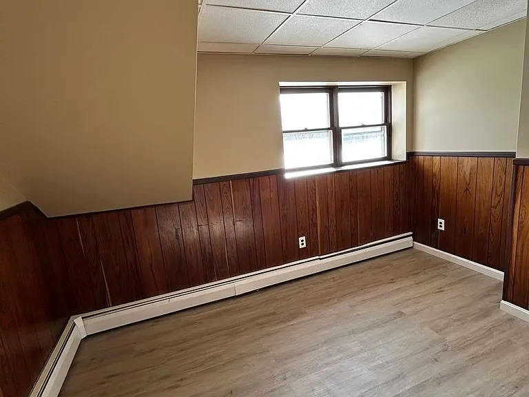 135 Oakland Rd — Photo 6