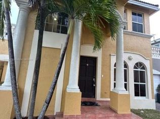 10812 NW 51st Ln, Doral, FL 33178