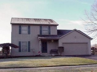 7053 Springfield Hills Dr S, Holland, OH 43528