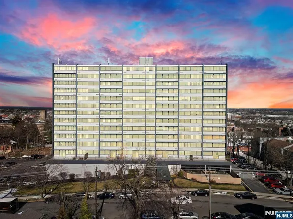 170 Lafayette Avenue #1B, Passaic, NJ 07055