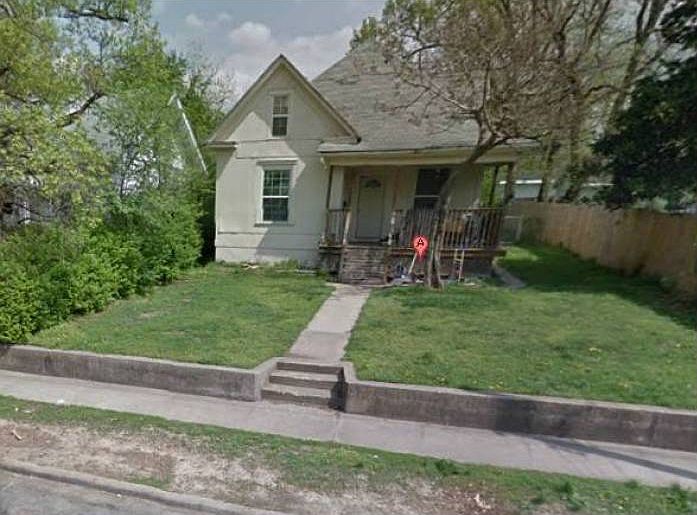 Sidewalk & Front Entry