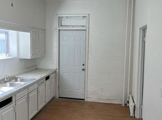 321 Munson Ave, Mc Kees Rocks, PA 15136