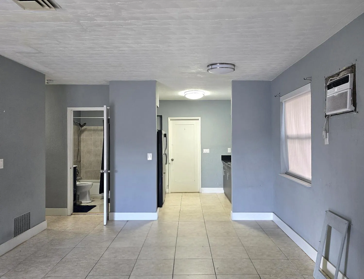 1 bed, 1.0 bath, 2178 sqft, $1,500 — Photo 2